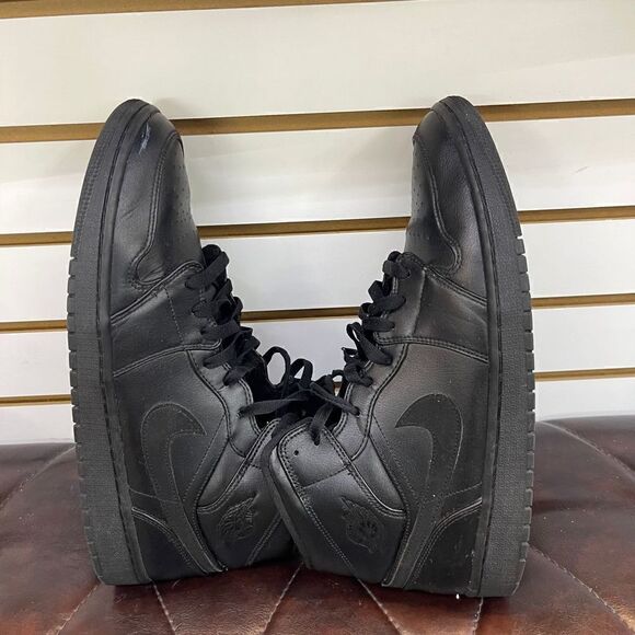 Nike Air Jordan 1 Mid Triple Black Basketball Sneakers Shoes Men’s Size 13 - Picture 5 of 8